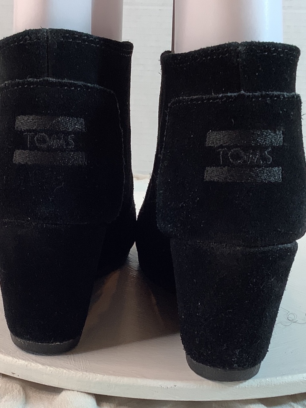 EUC Toms black suede wedge ankle boots sz, 6 - Picture 7 of 12